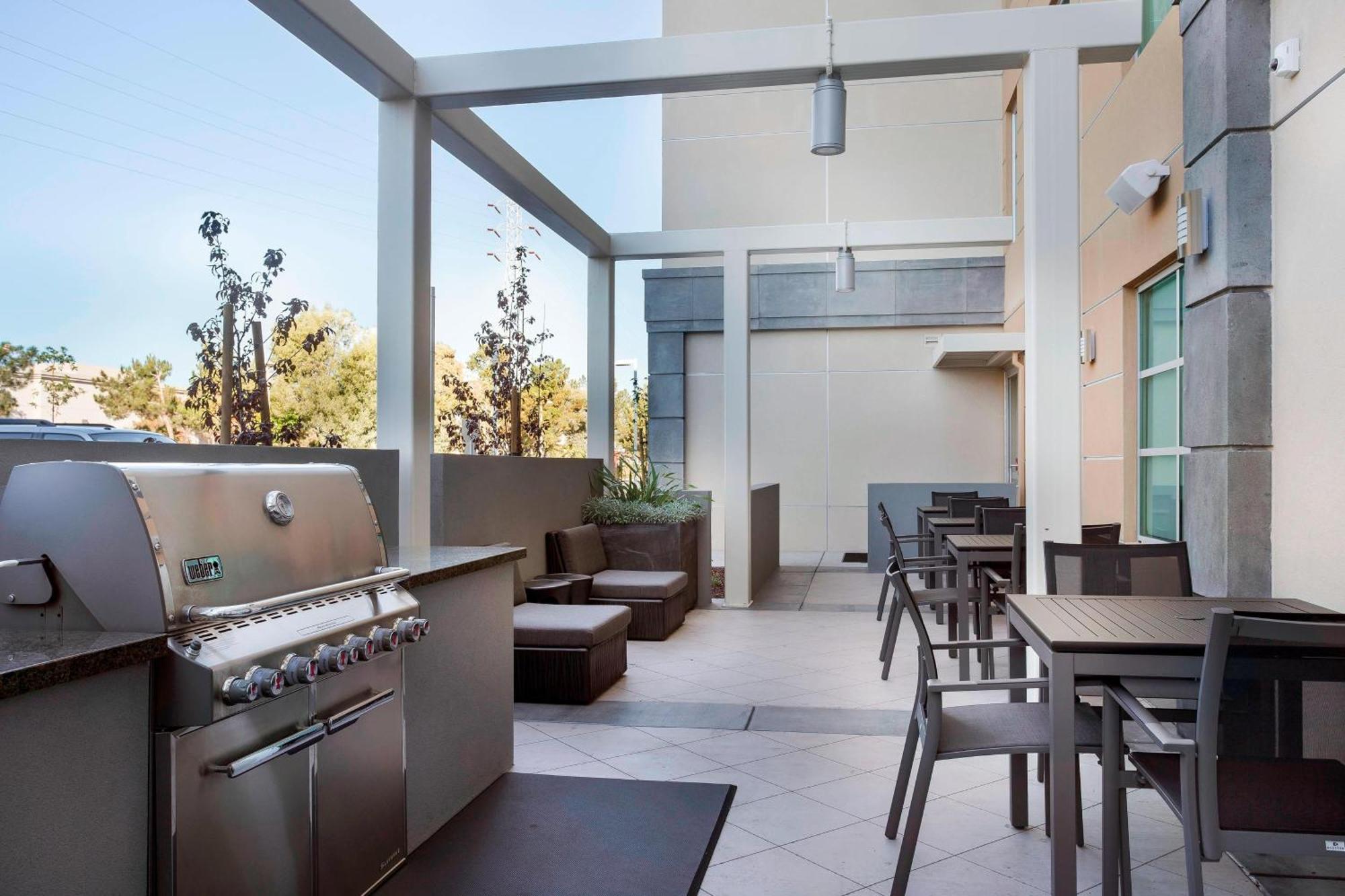 Towneplace Suites By Marriott San Mateo Foster City Extérieur photo