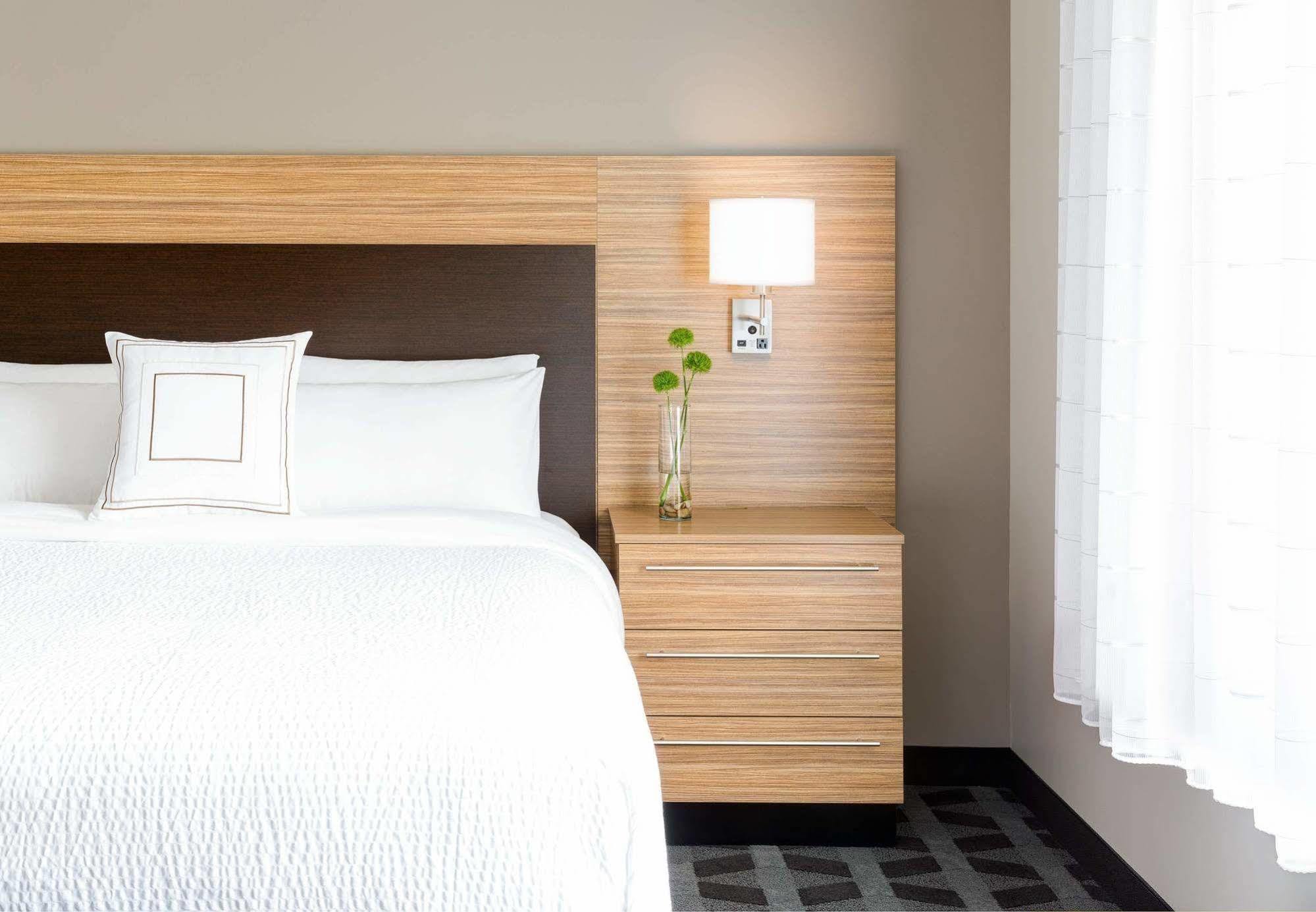 Towneplace Suites By Marriott San Mateo Foster City Extérieur photo